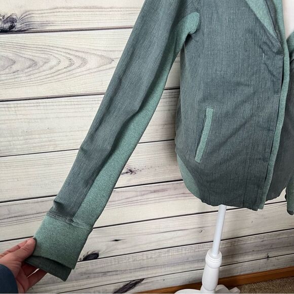 Lululemon To Class Textured Green Button Down Double Collar Cardigan Jacket - Picture 9 of 15